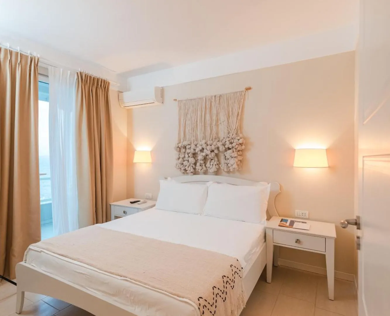 ****  Hotel Soleil Jal Albania